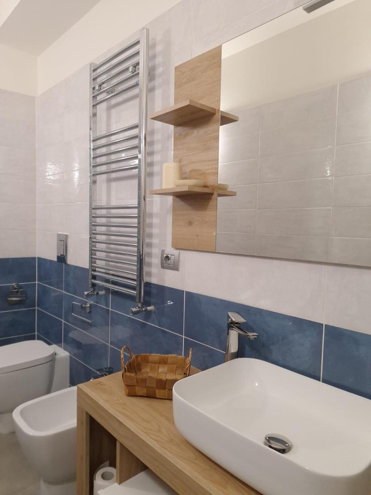 La Puteca Bed & Breakfast Napoli Ngoại thất bức ảnh